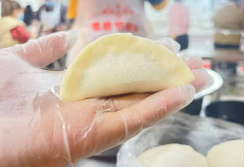 感恩從心開始，讓愛溫暖彼此----記華虹感恩節(jié)活動(dòng)